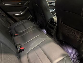 JAGUAR F-PACE 2.0 D200 MHEV R-Dynamic HSE SUV 5dr Diesel Auto AWD Euro 6 (s/s)