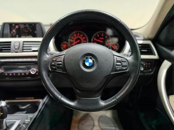 BMW 3 SERIES 2.0 320d SE Touring 5dr Diesel Auto xDrive Euro 5 (s/s) (184 ps)