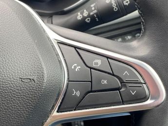 RENAULT ZOE R110 52kWh Iconic Hatchback 5dr Electric Auto (i) (107 bhp)