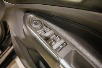 FORD KUGA 2.0 TDCi ST-Line X SUV 5dr Diesel Powershift AWD Euro 6 (s/s) (1