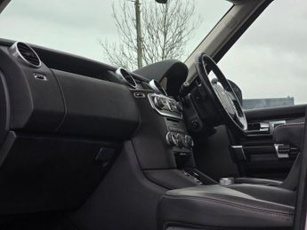 LAND ROVER DISCOVERY 4 3.0 SD V6 HSE SUV 5dr Diesel Auto 4WD Euro 5 (s/s) (255 bhp)