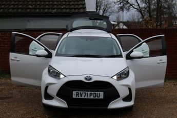 TOYOTA YARIS 1.5 VVT-h Icon Hatchback 5dr Petrol Hybrid E-CVT Euro 6 (s/s) (1