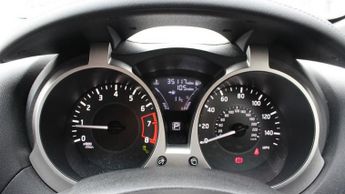 NISSAN JUKE 1.6 Tekna SUV 5dr Petrol XTRON Euro 6 (117 ps)