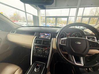 LAND ROVER DISCOVERY SPORT 2.0 TD4 HSE SUV 5dr Diesel Auto 4WD Euro 6 (s/s) (180 ps) EXTENS