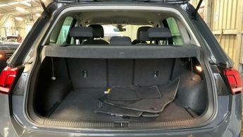 VOLKSWAGEN TIGUAN 2.0 TDI Match SUV 5dr Diesel DSG 4Motion Euro 6 (s/s) (150 ps) F