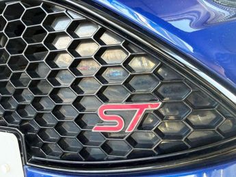 FORD FOCUS 2.0 TDCi ST-3 Hatchback 5dr Diesel Powershift Euro 6 (s/s) (185 