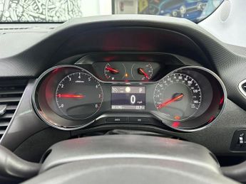 VAUXHALL CROSSLAND X 1.2 Turbo Elite Nav SUV 5dr Petrol Auto Euro 6 (s/s) (130 ps)
