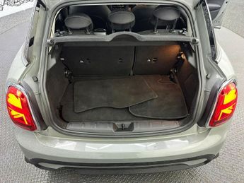 MINI HATCH 1.5 One Classic Hatchback 5dr Petrol Steptronic Euro 6 (s/s) (10