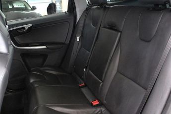 VOLVO XC60 2.4 D4 SE Lux Nav SUV 5dr Diesel Auto AWD Euro 6 (s/s) (190 ps)