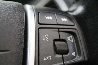 VOLVO XC60 2.4 D4 SE Lux Nav SUV 5dr Diesel Auto AWD Euro 6 (s/s) (190 ps)