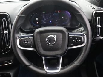 VOLVO XC40 Recharge 69kWh Core SUV 5dr Electric Auto (231 ps)