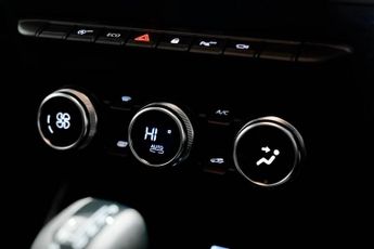 DACIA DUSTER 1.3 TCe Extreme SE SUV 5dr Petrol EDC Euro 6 (s/s) (150 ps)