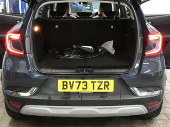 RENAULT CAPTUR 1.6 E-TECH 9.8kWh techno SUV 5dr Petrol Plug-in Hybrid Auto Euro