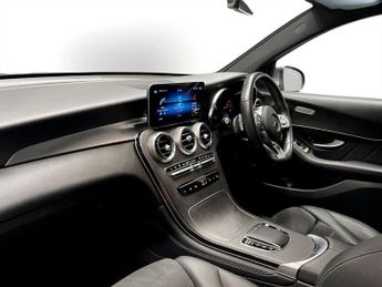 MERCEDES-BENZ GLC 2.0 GLC300h MHEV AMG Line SUV 5dr Petrol Hybrid G-Tronic+ 4MATIC