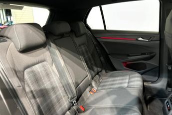 VOLKSWAGEN GOLF 2.0 TDI GTD Hatchback 5dr Diesel DSG Euro 6 (s/s) (200 ps) Front