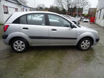 KIA RIO 1.5 CRDi 2 Hatchback 5dr Diesel Manual (119 g/km, 108 bhp)