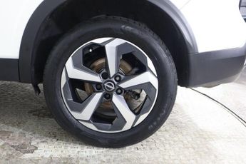 NISSAN QASHQAI 1.3 DIG-T MHEV N-Connecta XTRON Euro 6 (s/s) 5dr