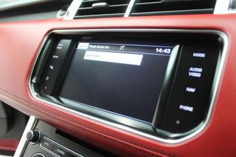 LAND ROVER RANGE ROVER SPORT 3.0 SD V6 HSE Dynamic SUV 5dr Diesel Auto 4WD (stop/start) (292 