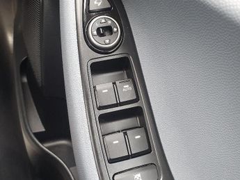 HYUNDAI I20 1.4 Premium Hatchback 5dr Petrol Auto Euro 6 (100 ps)