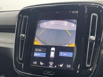 VOLVO XC40 2.0 B4 MHEV R-Design Pro SUV 5dr Petrol Hybrid Auto AWD Euro 6 (