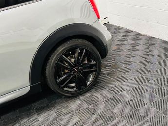 MINI HATCH 1.5 Cooper Hatchback 3dr Petrol Manual Euro 6 (s/s) (136 ps)