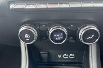 RENAULT CAPTUR 1.6 E-TECH 9.8kWh techno SUV 5dr Petrol Plug-in Hybrid Auto Euro