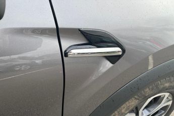 RENAULT CAPTUR 1.6 E-TECH 9.8kWh techno SUV 5dr Petrol Plug-in Hybrid Auto Euro