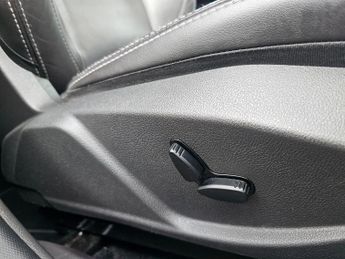 FORD FOCUS 1.0T EcoBoost Titanium X Hatchback 5dr Petrol Auto Euro 6 (s/s) 