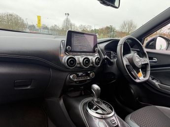 NISSAN JUKE 1.6 N-Connecta SUV 5dr Petrol Hybrid Auto Euro 6 (143 ps)