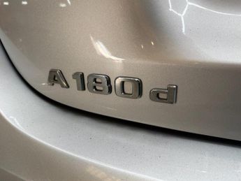 MERCEDES-BENZ A CLASS 1.5 A180d AMG Line (Premium) Hatchback 5dr Diesel 7G-DCT Euro 6 