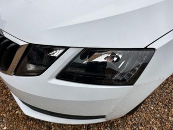 SKODA OCTAVIA 1.6 TDI SE Estate 5dr Diesel Manual Euro 6 (s/s) (115 ps)