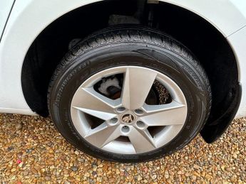 SKODA OCTAVIA 1.6 TDI SE Estate 5dr Diesel Manual Euro 6 (s/s) (115 ps)