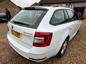 SKODA OCTAVIA 1.6 TDI SE Estate 5dr Diesel Manual Euro 6 (s/s) (115 ps)