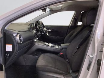 HYUNDAI KONA 64kWh Premium SUV 5dr Electric Auto (10.5kW Charger) (204 ps)