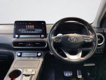 HYUNDAI KONA 64kWh Premium SUV 5dr Electric Auto (10.5kW Charger) (204 ps)