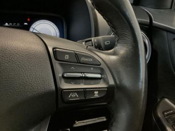 HYUNDAI KONA 64kWh Premium SUV 5dr Electric Auto (10.5kW Charger) (204 ps)