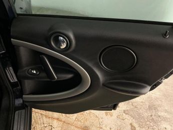 MINI COUNTRYMAN 1.6 One SUV 5dr Petrol Auto Euro 6 (98 ps)