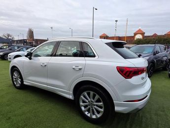 AUDI Q3 2.0 TDI 35 Sport SUV 5dr Diesel S Tronic Euro 6 (s/s) (150 ps)