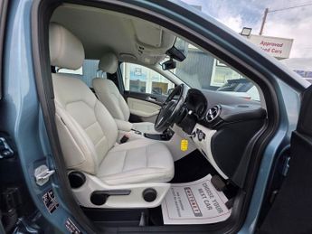 MERCEDES-BENZ B-CLASS 1.6 B180 BlueEfficiency SE MPV 5dr Petrol 7G-DCT Euro 5 (s/s) (1