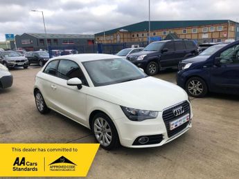 Audi A1 1.6 TDI Sport Hatchback 3dr Diesel Manual Euro 5 (s/s) (105 ps) 