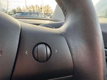 TESLA Model 3 (Dual Motor) Long Range Saloon 4dr Electric Auto 4WDE 