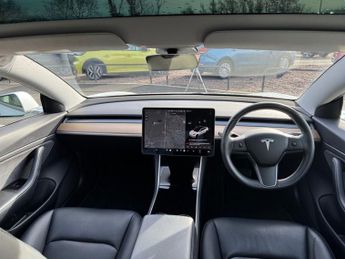 TESLA Model 3 (Dual Motor) Long Range Saloon 4dr Electric Auto 4WDE 