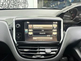 PEUGEOT 2008 1.6 e-HDi Allure SUV 5dr Diesel EGC Euro 5 (s/s) (92 ps)