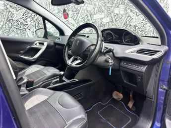 PEUGEOT 2008 1.6 e-HDi Allure SUV 5dr Diesel EGC Euro 5 (s/s) (92 ps)