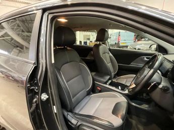 KIA NIRO 64kWh 2 SUV 5dr Electric Auto (201 bhp)