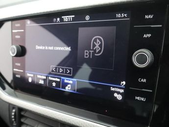 VOLKSWAGEN T-CROSS 1.0 TSI MOVE SUV 5dr Petrol DSG Euro 6 (s/s) (110 ps)