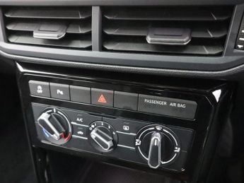 VOLKSWAGEN T-CROSS 1.0 TSI MOVE SUV 5dr Petrol DSG Euro 6 (s/s) (110 ps)