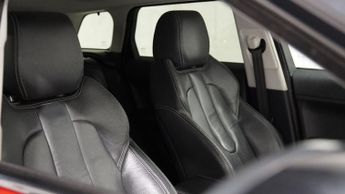 LAND ROVER RANGE ROVER EVOQUE 2.2 SD4 Dynamic SUV 5dr Diesel Auto 4WD Euro 5 (s/s) (190 ps)