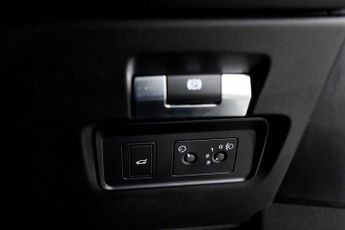 LAND ROVER RANGE ROVER EVOQUE 2.0 D150 SUV 5dr Diesel Auto 4WD Euro 6 (s/s) (150 ps)