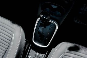 TOYOTA YARIS 1.5 VVT-h Icon Tech Hatchback 5dr Petrol Hybrid E-CVT Euro 6 (s/